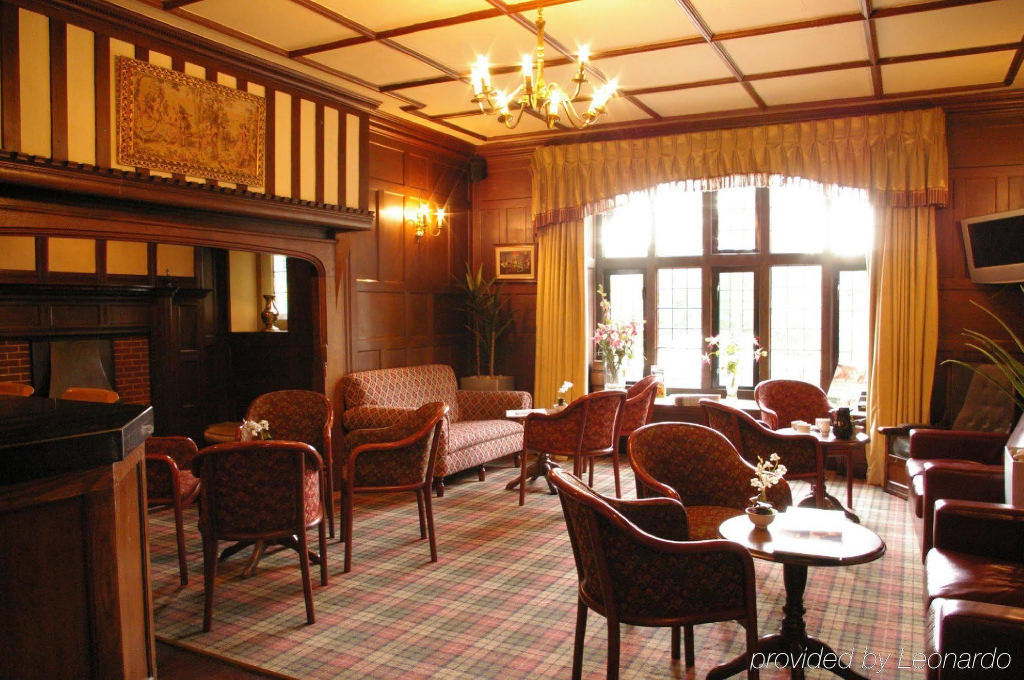 Farnham House Hotel Interior photo